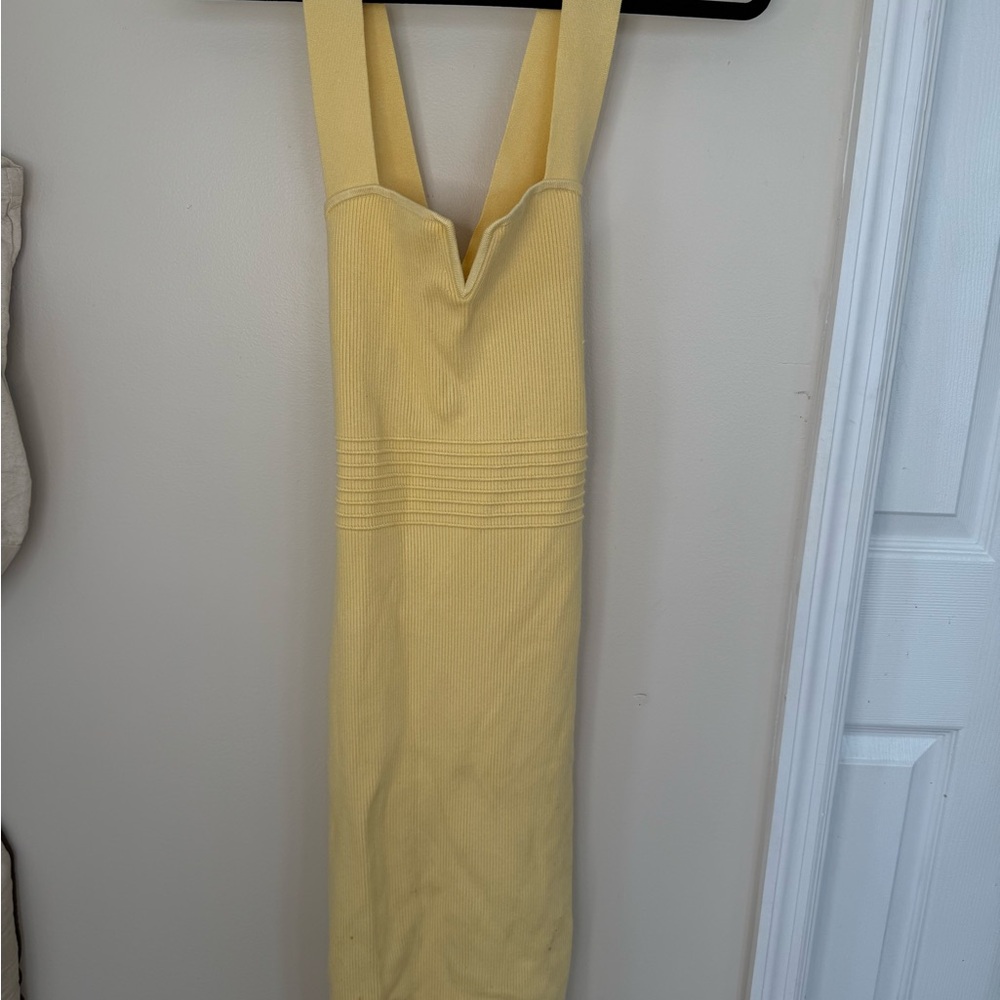 Elegant Yellow Dress